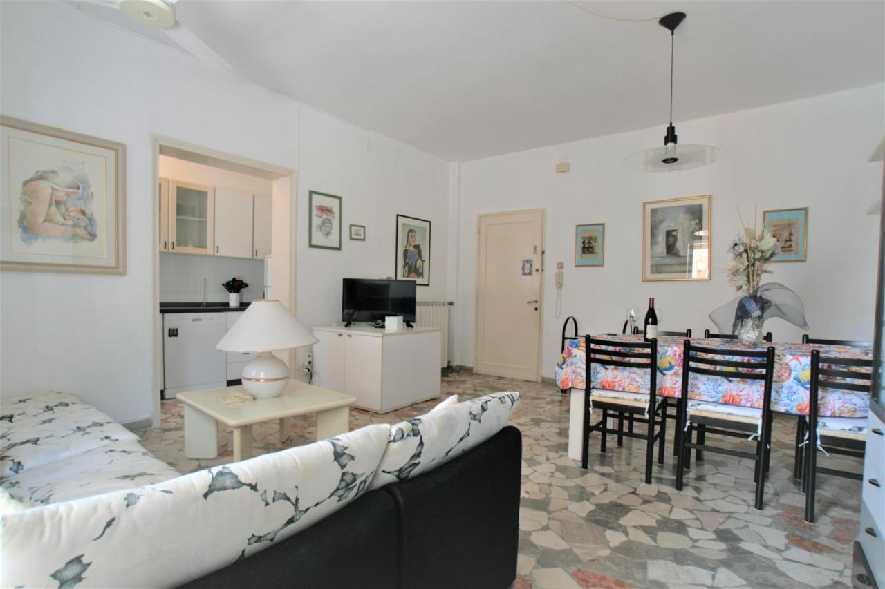 Flavia Apartment ลิโดดิเยโซโล ภายนอก รูปภาพ