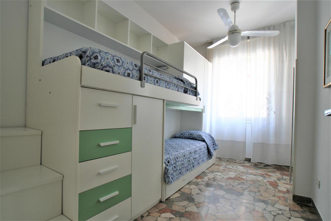 Flavia Apartment ลิโดดิเยโซโล ภายนอก รูปภาพ
